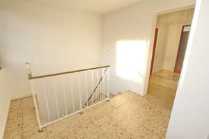 Renovierte, helle Dachgeschosswohnung im Grünen mit Balkon und Echtholzparkett – Auf'm Kahr 11, 45239 Fischlaken, Essen – Vorschaubild 23
