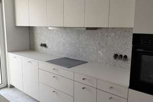 Moderne 2 Zimmer City Wohnung inkl Designer Küche & Balkon