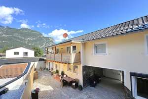 6-7% Bruttorendite! Großzügige Ferienwohnung - leben wie in einer Doppelhaushälfte – Die vollständige Adresse der Immobilie erhältst du vom Anbieter., 82467 Garmisch-Partenkirchen – Vorschaubild 1