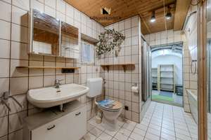Wohnen im Grünen: Gemütliches Reihenmittelhaus mit großem Garten – Die vollständige Adresse der Immobilie erhältst du vom Anbieter., 70569 Büsnau, Stuttgart – Vorschaubild 22