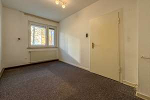 Essen Altenessen-Süd : Erdgeschosswohnung mit Potential - Eigennutzung oder Renditeobjekt – Die vollständige Adresse der Immobilie erhältst du vom Anbieter., 45326 Altenessen-Süd, Essen – Vorschaubild 8