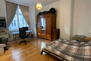 Bezugsfreie Altbauwohnung im Herzen Berlins - Ideal für Singles und Paare