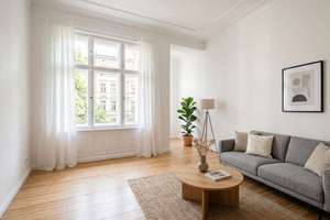 Bezugsfreie 3-Zimmer-Altbauwohnung in Hochparterre - direkt am Mauerpark - provisionsfreier Verkauf