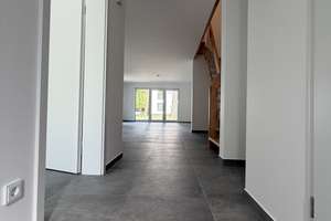 Ihr neues Zuhause: Exklusive Neubau-Doppelhaushälfte – hochwertig ausgestattet und einzugsbereit. – Die vollständige Adresse der Immobilie erhältst du vom Anbieter., 15827 Blankenfelde-Mahlow – Vorschaubild 16