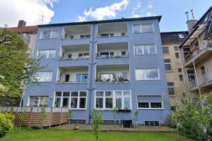 Helle, renovierte 2-Zimmer-Wohnung mit Parkett in Duisburg-Neudorf