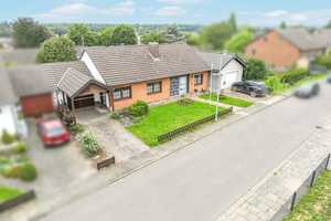 Für Immobilienfüchse! Einfamilienhaus viel Potenzial, 2 Garagen und vermietetem Anbau in Buschhoven – Rhein-Sieg-Kreis – Vorschaubild 12