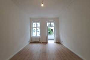 Renovierte und leerstehende 2-Zimmer-Wohnung mit 2 Balkonen – Korsörer Straße 17, 10437 Berlin – Vorschaubild 2