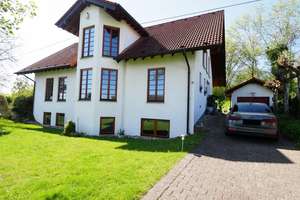 Exklusiver Wohntraum auf herrlichem Grundstück – Die vollständige Adresse der Immobilie erhältst du vom Anbieter., 57610 Altenkirchen (Westerwald) – Vorschaubild 3
