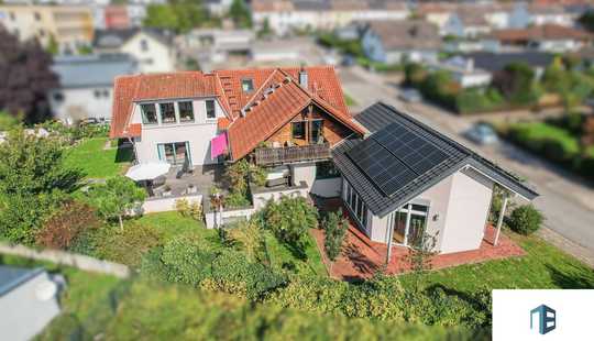 Bild von Stilvolles Zuhause mit separatem Studio für Praxis oder stilles Gewerbe inklusive Photovoltaikanlage