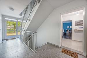 Terrassenwohnung mit 3 Zimmern, Gäste-WC, TG-Stellplatz & Fahrstuhl – Die vollständige Adresse der Immobilie erhältst du vom Anbieter., 22525 Eidelstedt, Hamburg – Vorschaubild 3
