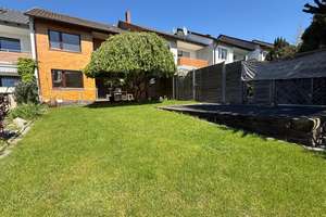 MODERNISIERTES FAMILIENZUHAUSE MIT SONNENTERRASSE UND GROSSEM GARTEN !!!