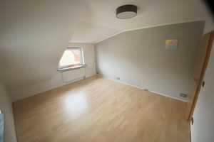8-ZKB Einfamilienhaus mit Gästewohnung / Büro. Ideal für eine große Familie! – Arndtstraße 13, 68775 Rhein-Neckar-Kreis – Vorschaubild 15