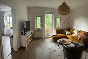 Großzügige 3-Zimmer Wohnung mit Balkon – Turnerheimstraße 12, 90441 Nürnberg – Vorschaubild 1