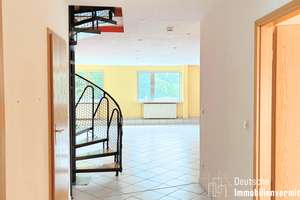 Großzügige 4-Zimmer-Maisonettewohnung mit viel Potenzial! – Schönscheidtstraße 135, 45307 Kray, Essen – Vorschaubild 2