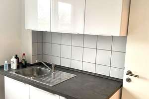 Aufzug*EBK*Balkon*moderne Heizung* – Jugenheimer Str. 48a, 60528 Niederrad, Frankfurt am Main – Vorschaubild 3