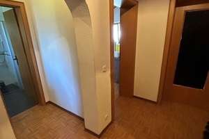 Komfortables Wohnen in einem großzügigen Einfamilienhaus mit Einliegerwohnung – Die vollständige Adresse der Immobilie erhältst du vom Anbieter., 94522 Wallersdorf – Vorschaubild 10