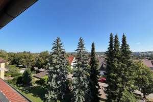 Schöne Dachgeschoßwohnung  + Hobbyraum mit Blick auf Feuerbach und die Weinberge – Die vollständige Adresse der Immobilie erhältst du vom Anbieter., 70469 Lemberg/Föhrich, Stuttgart – Vorschaubild 7