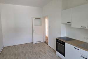 Altbauwohnung mit hohen Räumen und tollen Holzdielen in Innenstadtlage! – 97070 Altstadt, Würzburg – Vorschaubild 4