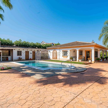 Villa Fahala, Landhaus in Alhaurín el Grande