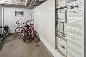 Helle 2-Zimmer-Wohnung mit Balkon in guter Wohnlage von Dresden-Dobritz – Die vollständige Adresse der Immobilie erhältst du vom Anbieter., 1237 Seidnitz/Dobritz, Dresden – Vorschaubild 9