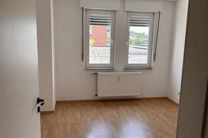 schöne 3-Zimmer-Wohnung in zentraler Lage von Remscheid – Die vollständige Adresse der Immobilie erhältst du vom Anbieter., 42853 Stadtpark, Remscheid – Vorschaubild 10