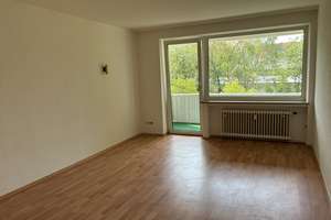Große familienfreundliche Wohnung in ruhiger Lage - frei – Schönbachstraße 12, 86154 Oberhausen-Nord, Augsburg – Vorschaubild 3