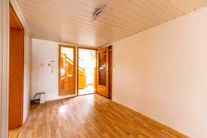 Gut gepflegtes drei Parteien Haus mit großem Garten und drei Garagen – Hildesheim (Kreis) – Vorschaubild 12