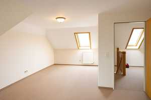  Renovierungsbedürftiges Einfamilienhaus samt Garten und Garage in ruhiger Lage – Stade (Kreis) – Vorschaubild 4