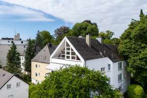 Wohnen zwischen Natur und urbaner Nähe – Dachgeschosswohnung mit Galerie und zwei Balkonen – Die vollständige Adresse der Immobilie erhältst du vom Anbieter., 80939 Obere Isarau, München – Vorschaubild 13