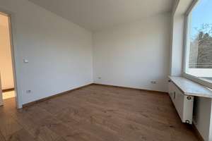**Sonnige Penthouse Wohnung - wunderschön und bezugsfrei – mit separatem Gewerberaum / Einliegerapp. – Würmtalstraße 18, 81375 Neuhadern, München – Vorschaubild 8