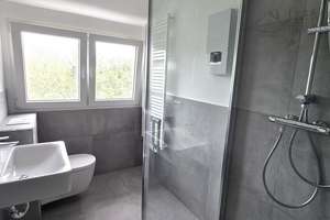 MODERNE 2-ZIMMER-DACHGESCHOSSWOHNUNG MIT SCHÖNEM AUSBLICK ÜBER REMSCHEID
