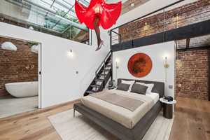 Historisches Flair, moderner Luxus: Ihre Traumwohnung in der Buchdruckerei – Düsseldorf – Vorschaubild 2