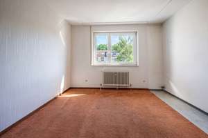Ein bewährtes Familien-Domizil
5- bis 6-Zimmer-Reihenhaus mit Keller & Garage – Die vollständige Adresse der Immobilie erhältst du vom Anbieter., 55127 Lerchenberg, Mainz – Vorschaubild 7
