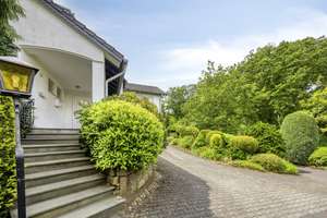 Repräsentative Villa in Bestlage mit Panoramablick über Bonn – Die vollständige Adresse der Immobilie erhältst du vom Anbieter., 53123 Duisdorf, Bonn – Vorschaubild 4
