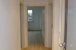 Bequem wohnen mit Aufzug, Einbauküche und Designbodenbelag – Breslauer Str. 28, 38440 Wohltberg, Wolfsburg – Vorschaubild 6