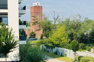 Single Wohnung - Voll möbliert - Balkon mit Spreeblick!