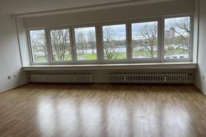 Wohnung mit exklusivem Rheinblick und Einzelgarage + Stellplatz