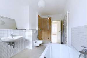 Bezugsfreie 3 Zimmer Altbauwohnung mit Südbalkon in bester Lage in Berlin Mitte – Schönholzer Str. 3, 10115 Mitte (Ortsteil), Berlin – Vorschaubild 17