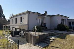 Ein Zuhause mit vielen Möglichkeiten
 – Die vollständige Adresse der Immobilie erhältst du vom Anbieter., 23627 Groß Grönau – Vorschaubild 2