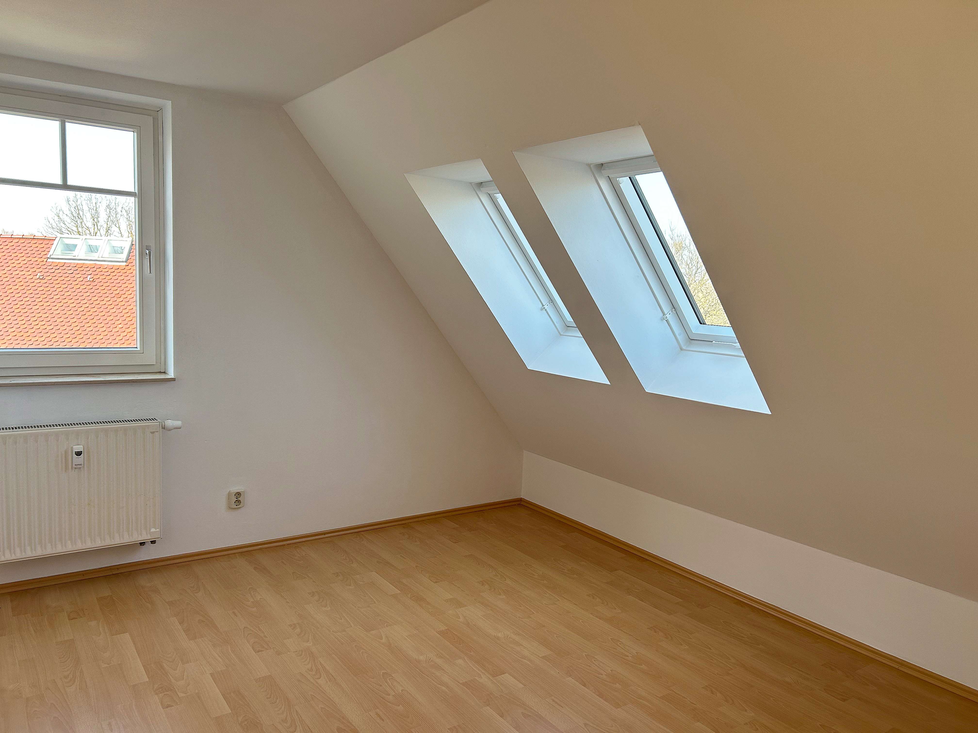 Immobilie in Großschwabhausen - Gepflegte Doppelhaushälfte in Großschwabhausen – Wohnen zwischen Weimar & Jena - Bild 0