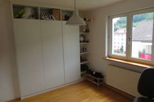 Mitbewohnerin gesucht | Schöne 3-Zimmer-Altbauwohnung mit Garten| Nähe Marienplatz – Elsterstaffel 3, 70199 Südheim, Stuttgart – Vorschaubild 4
