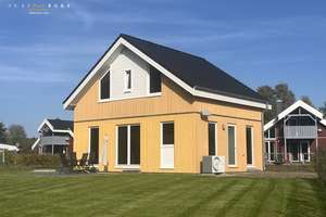 Einzigartiges traumhaftes Ferienhaus in idyllischer Lage zu verkaufen! 4 Schlafplätze über 2 Etagen! – Die vollständige Adresse der Immobilie erhältst du vom Anbieter., 17252 Mirow – Vorschaubild 1