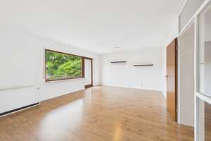 Helle 3-Zimmer-Wohnung mit Balkon, Garage und Treppenlift in Stuttgart-Weilimdorf – Die vollständige Adresse der Immobilie erhältst du vom Anbieter., 70499 Weilimdorf (Ortsteil), Stuttgart – Vorschaubild 16