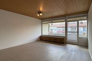 Helle, frisch renovierte 3-Zimmer-Wohnung mit zwei Balkonen und Garage! – Die vollständige Adresse der Immobilie erhältst du vom Anbieter., 71067 Sindelfingen – Vorschaubild 2