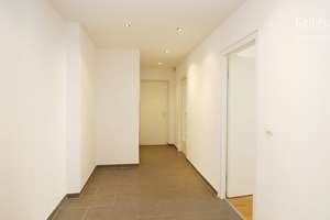 Solide 3-Zi-Wohnung mit Süd-West-Balkon und gutem Vermietungspotenzial – Chiemgaustraße 140, 81549 Balanstraße-West, München – Vorschaubild 4