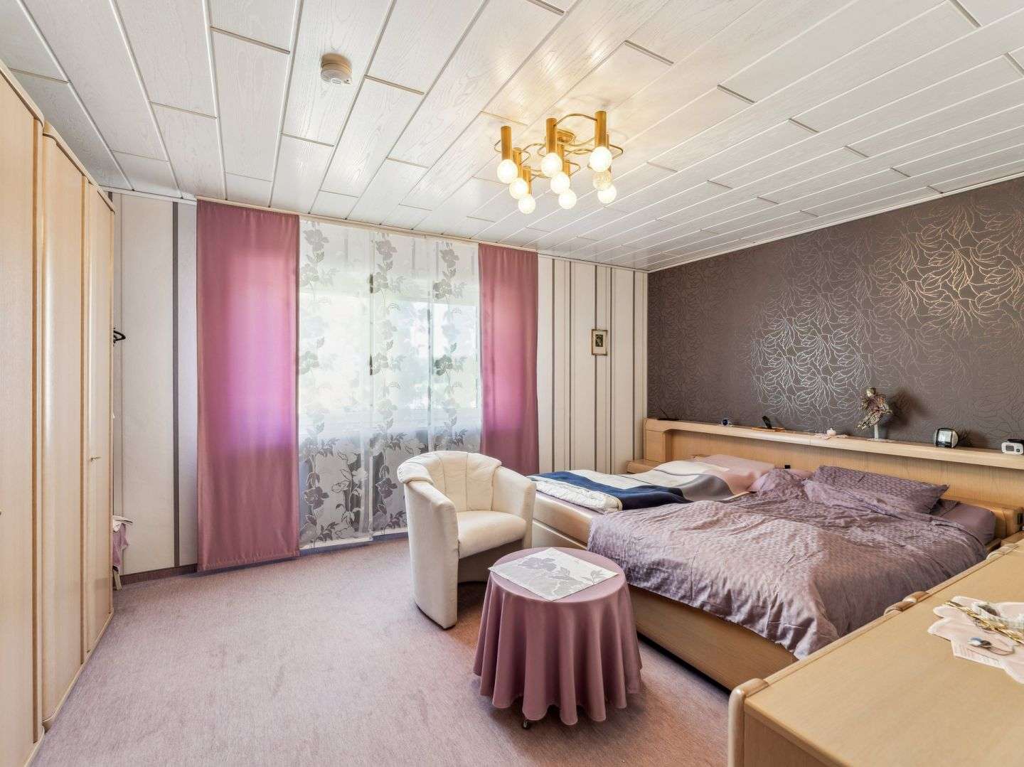 Immobilie in Seukendorf - Schönes Zweifamilienhaus mit Südterrassen in ruhiger Lage von Seukendorf - Bild 1