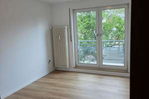 Renovierte 3 Zimer-Wohnung mit Aufzug, Garage, Balkonkraftwerk, Video-Sprechanlage (insgesamt: 1.140 – Von-der-Mark-Str. 17, 47137 Mittelmeiderich, Duisburg – Vorschaubild 18