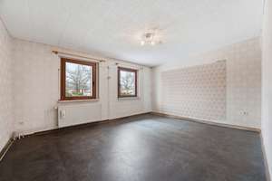 Sanierungsbedürftiges Reihenmittelhaus mit Terrasse und Garten in Berlin-Buckow – Die vollständige Adresse der Immobilie erhältst du vom Anbieter., 12349 Buckow, Berlin – Vorschaubild 7