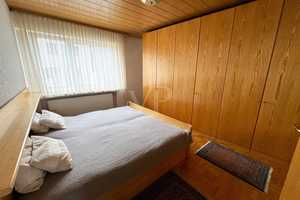 Gepflegtes Zweifamilienhaus mit Nebengebäuden und zusätzlichem Baufenster nahe Altrheinpromenade – Groß-Gerau (Kreis) – Vorschaubild 9