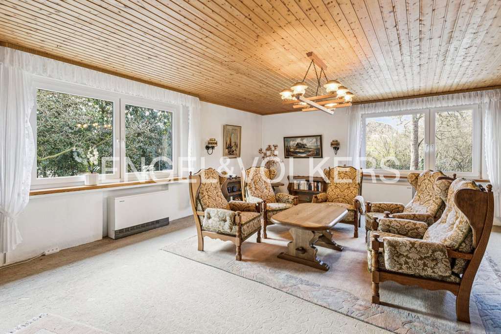 Immobilie in Wedemark - Kapitalanlage oder Familientraum: viel Platz für attraktive Möglichkeiten - Bild 1